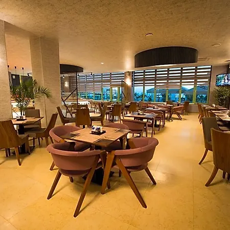 Malibu Hotel 4*
