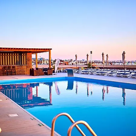 Malibu Hotel Mamaia