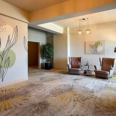 Malibu Hotel 4*